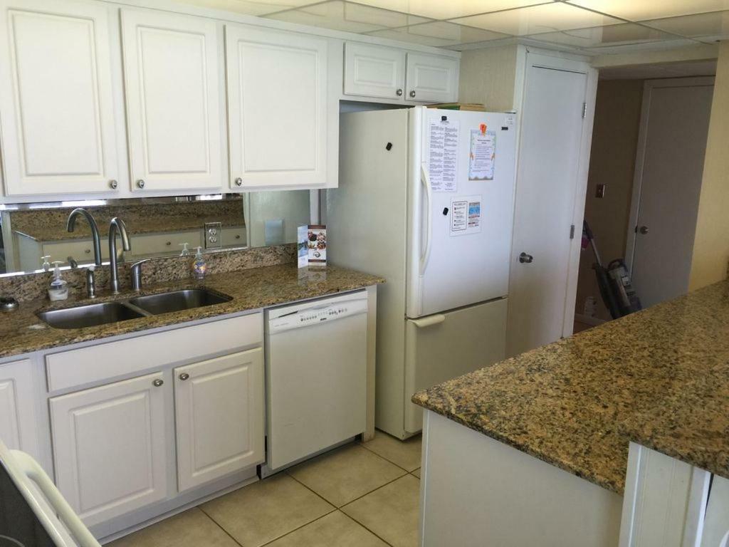 Apartment Edgewater Beautiful 2 Bedroom 2 Bath! *