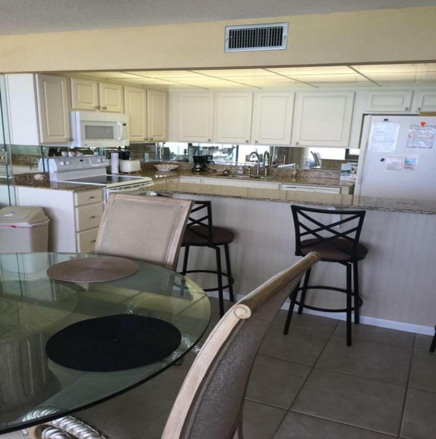 Apartment Edgewater Beautiful 2 Bedroom 2 Bath! *