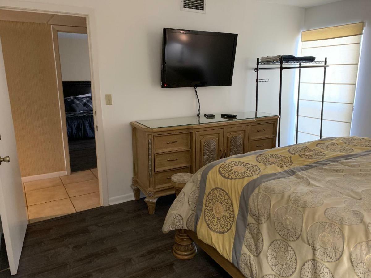 Apartment Edgewater Beautiful 2 Bedroom 2 Bath!