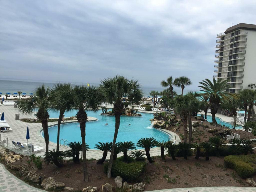Apartment Edgewater Beautiful 2 Bedroom 2 Bath! *